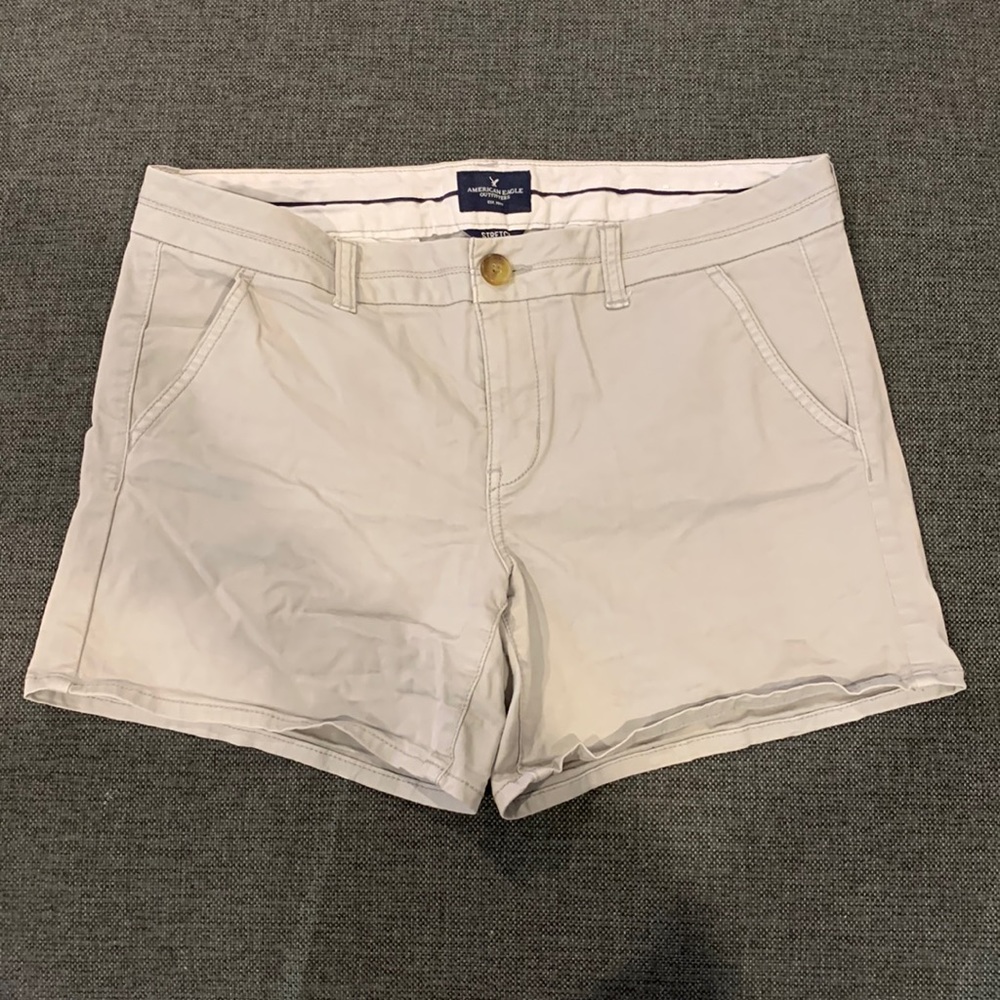 American eagle midi stretch chino shorts size 12